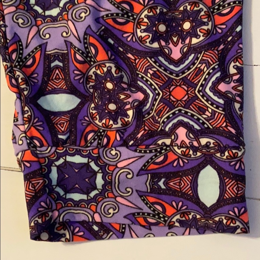 Plus size capris - Picture 3 of 4